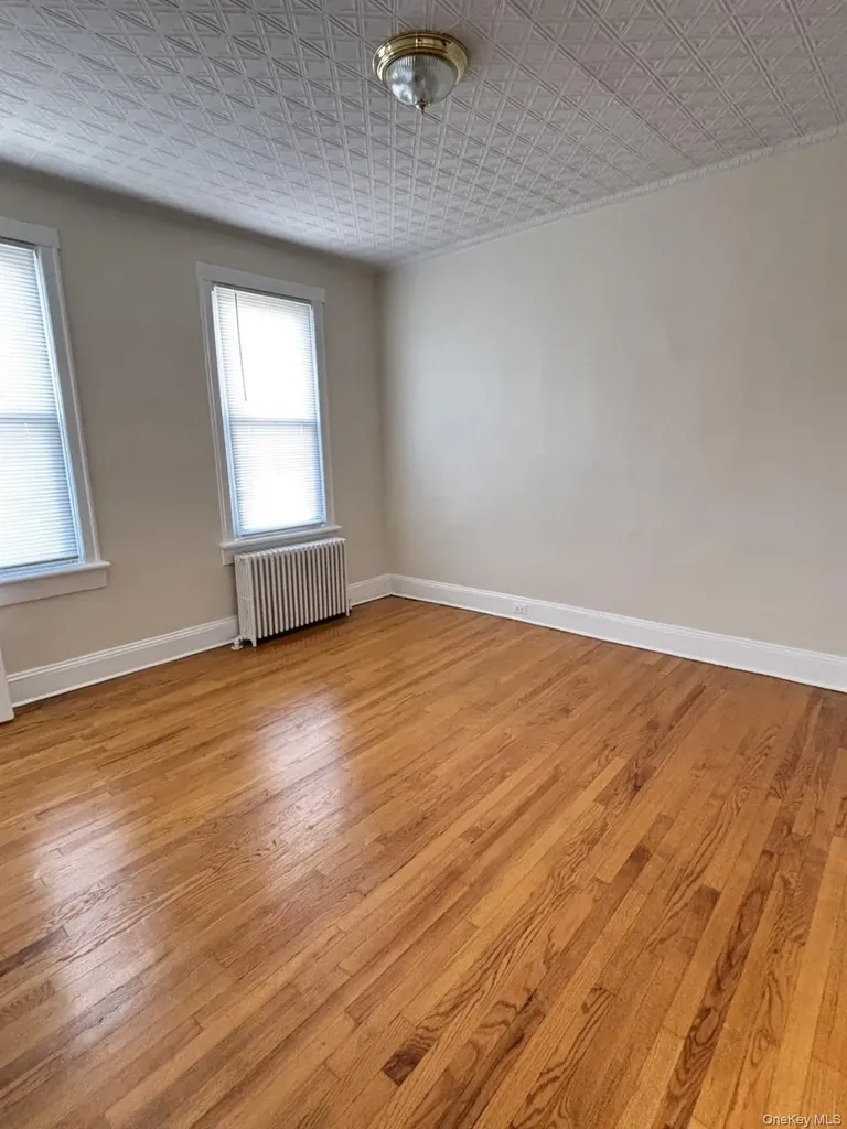 7158 70th Street Glendale NY 11385