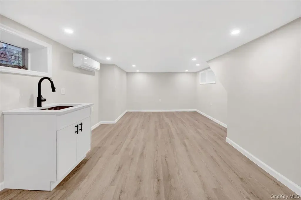 4411 Edson Avenue Bronx NY 10466