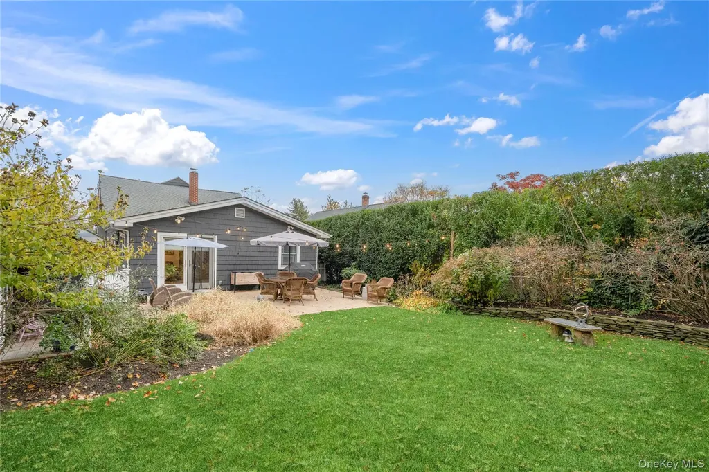 64 Central Parkway Huntington NY 11743