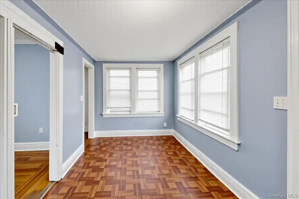 2849 E 195th Street Bronx NY 10461