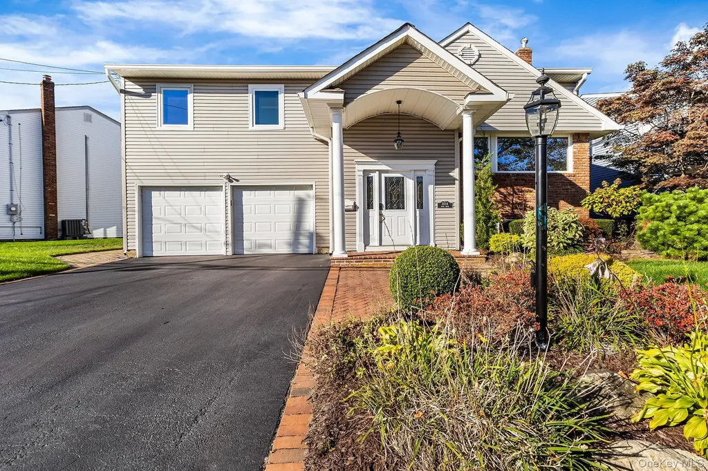 3034 Bond Drive Merrick NY 11566