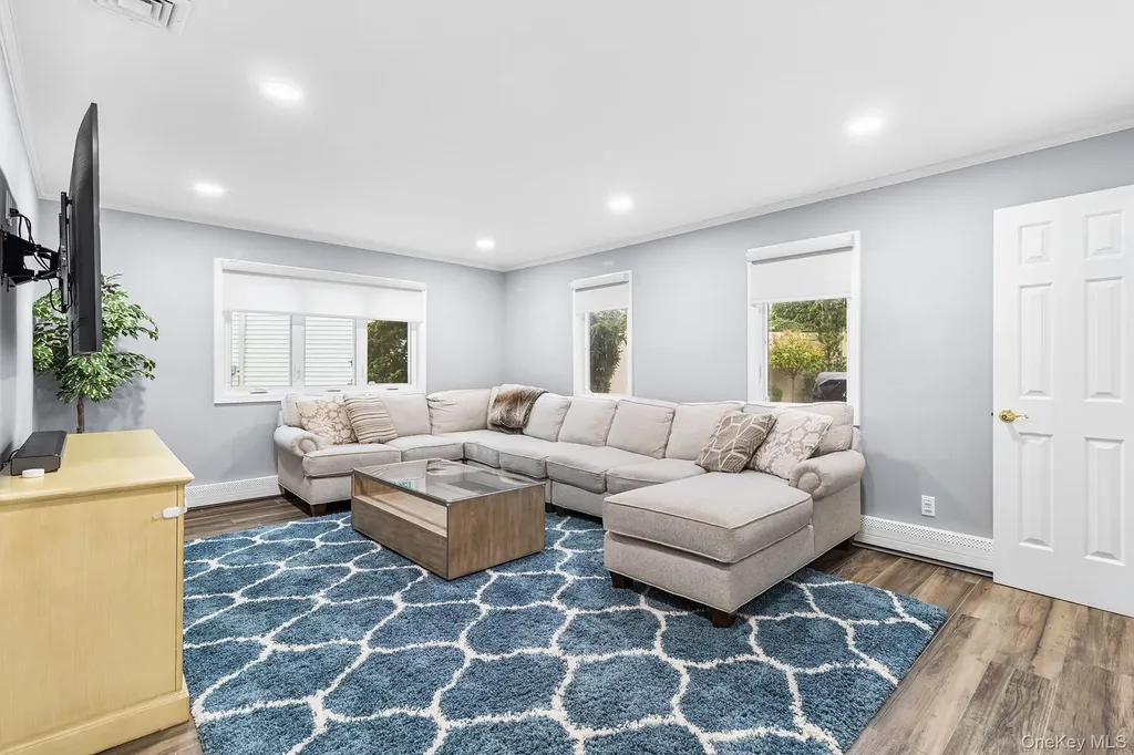 3034 Bond Drive Merrick NY 11566