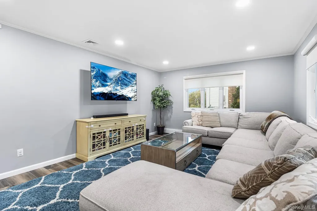 3034 Bond Drive Merrick NY 11566