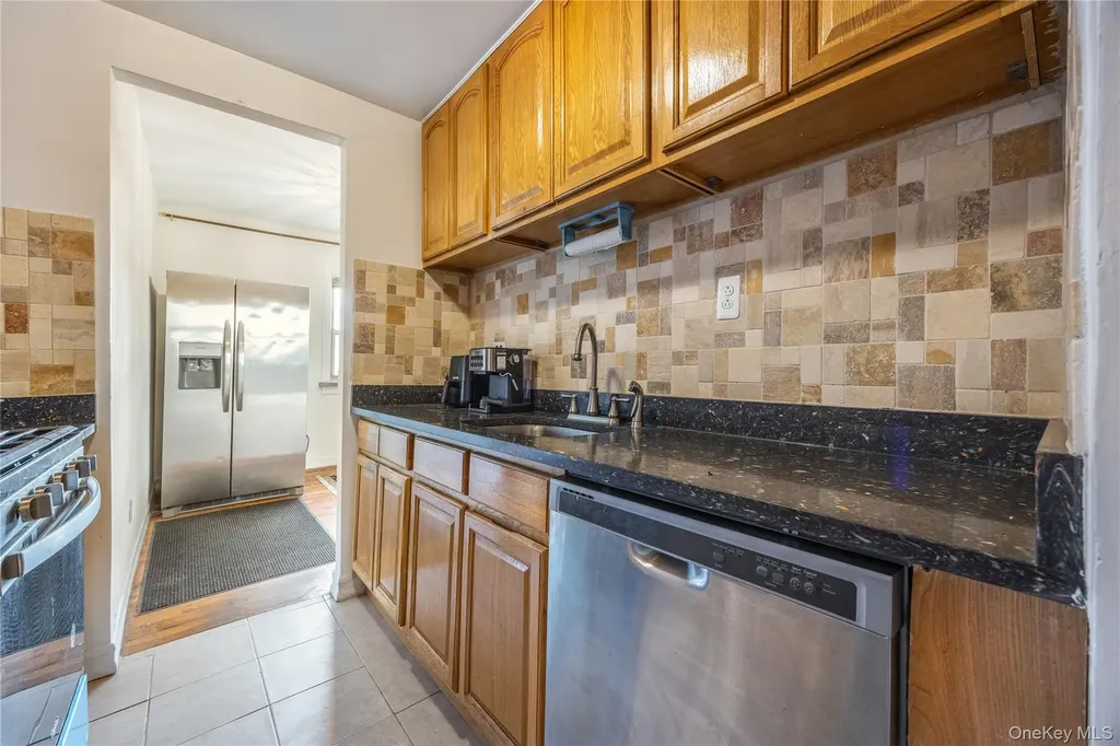 20 Secor Yonkers NY 10704