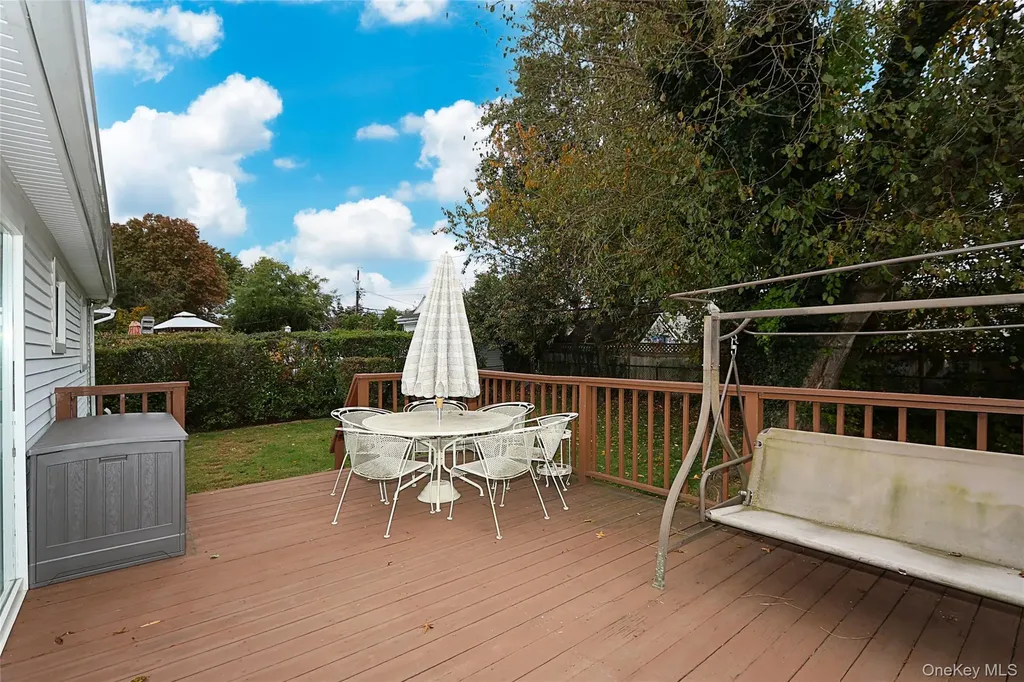 6 Gerhard Road Plainview NY 11803