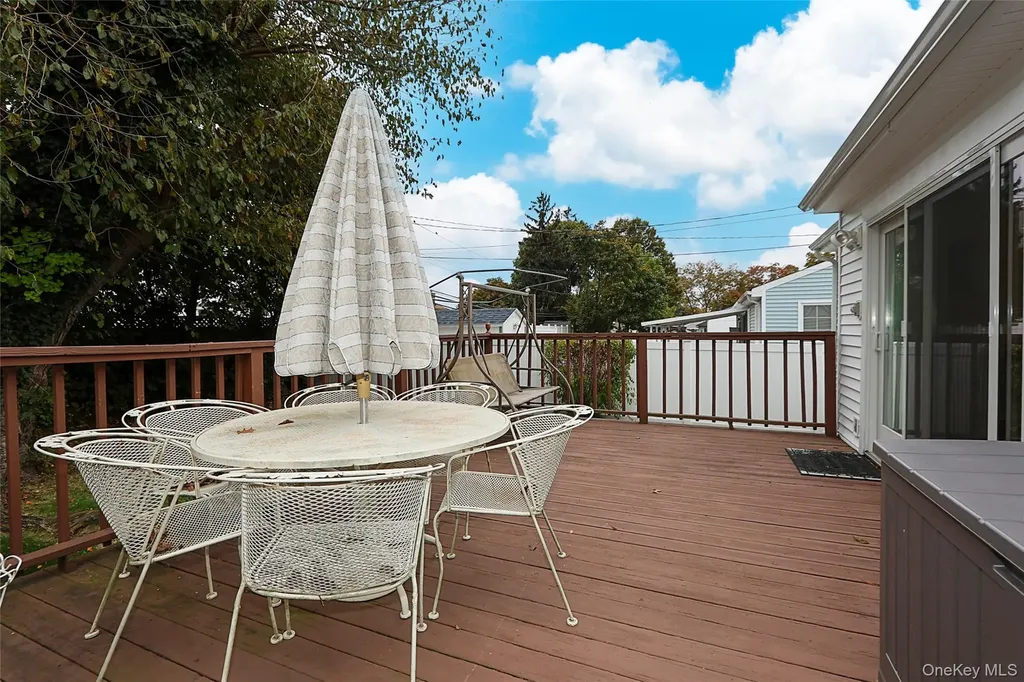 6 Gerhard Road Plainview NY 11803