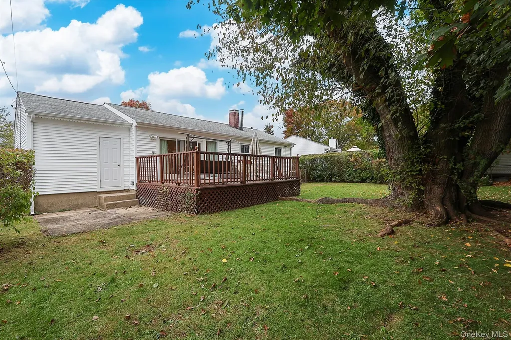 6 Gerhard Road Plainview NY 11803