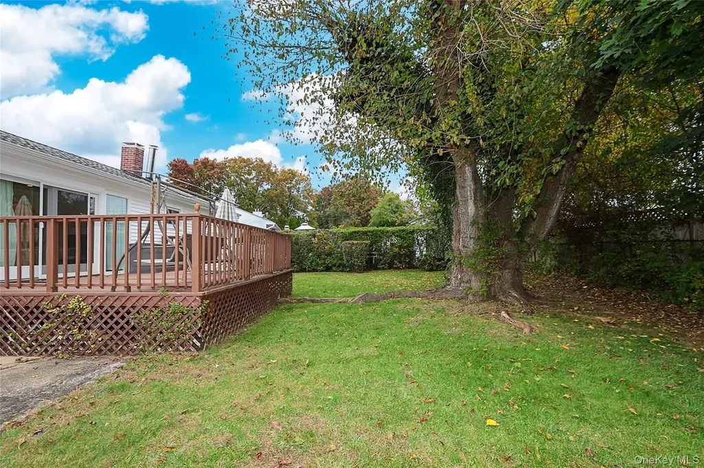 6 Gerhard Road Plainview NY 11803