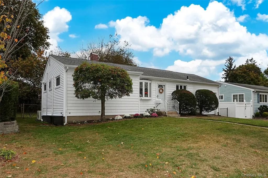 6 Gerhard Road Plainview NY 11803