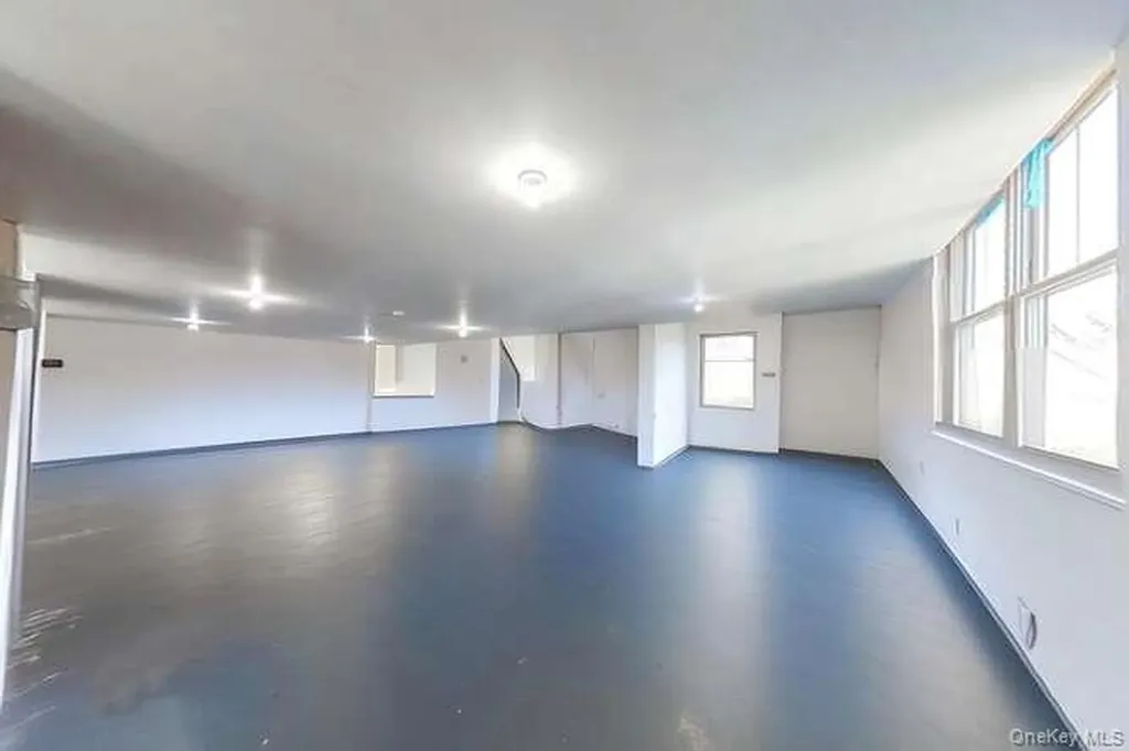 247 Cherry Lane Suffern NY 10901