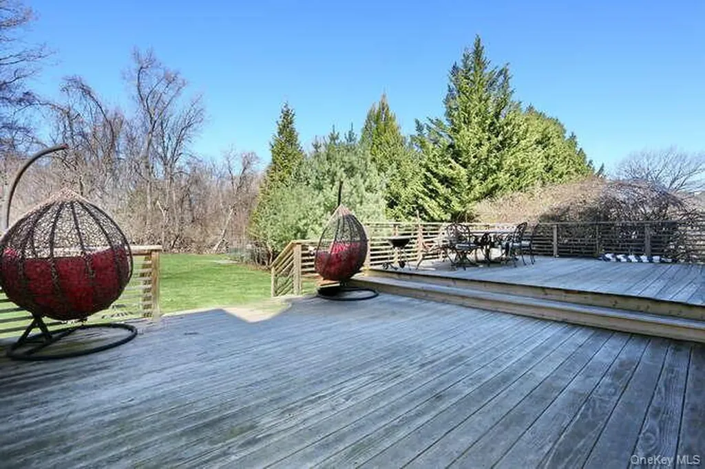 247 Cherry Lane Suffern NY 10901
