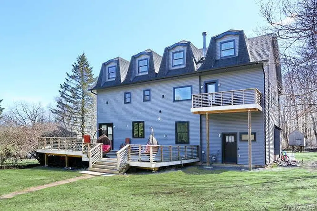 247 Cherry Lane Suffern NY 10901