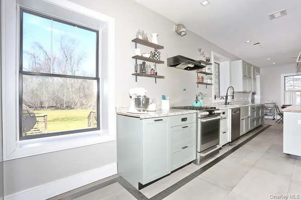 247 Cherry Lane Suffern NY 10901