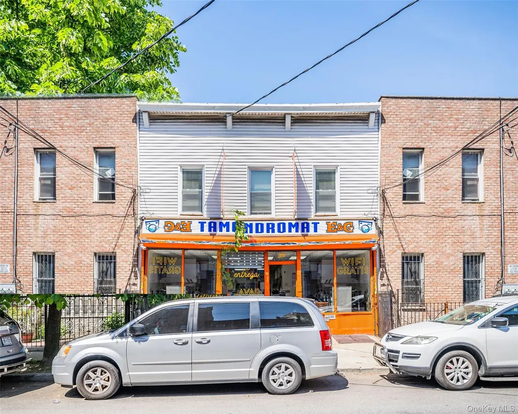370 Crescent Street Brooklyn NY 11208