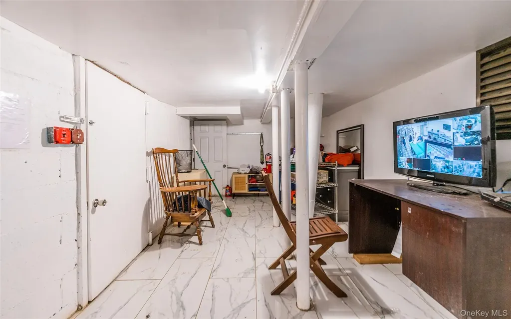 370 Crescent Street Brooklyn NY 11208