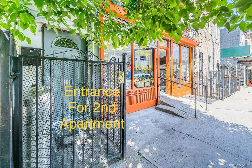 370 Crescent Street Brooklyn NY 11208