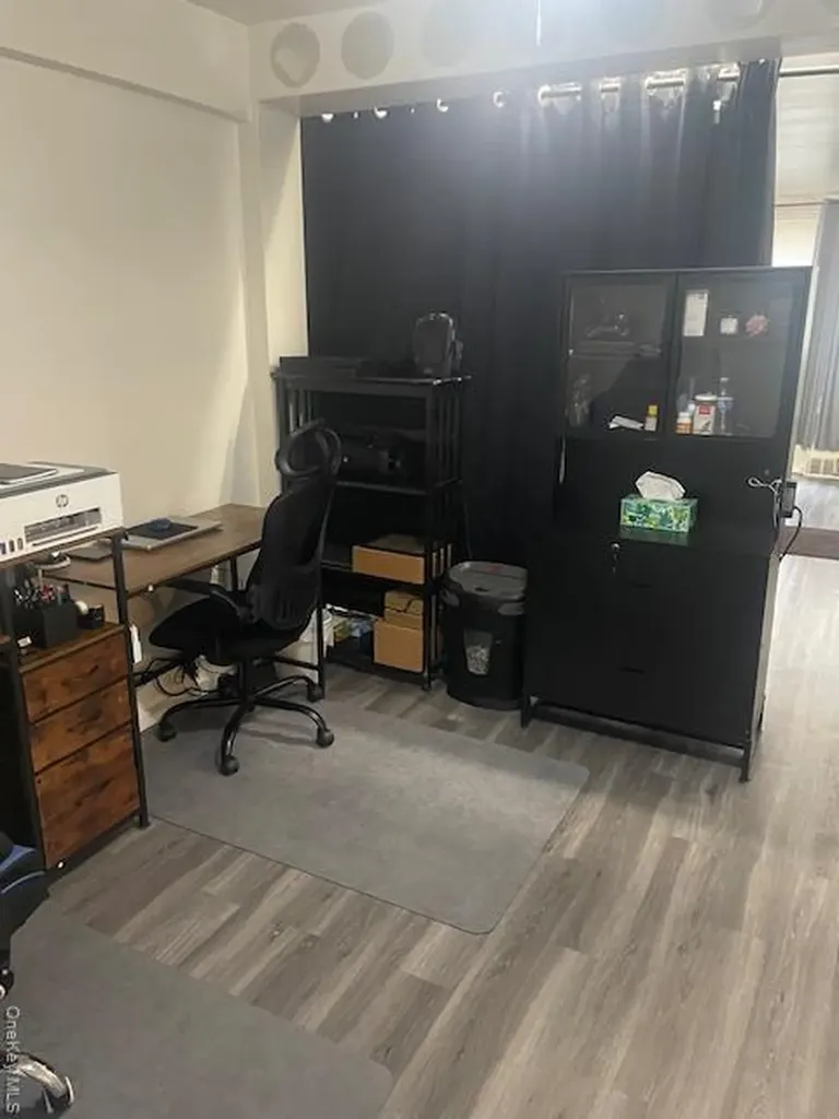 2165 Matthews Avenue Bronx NY 10462