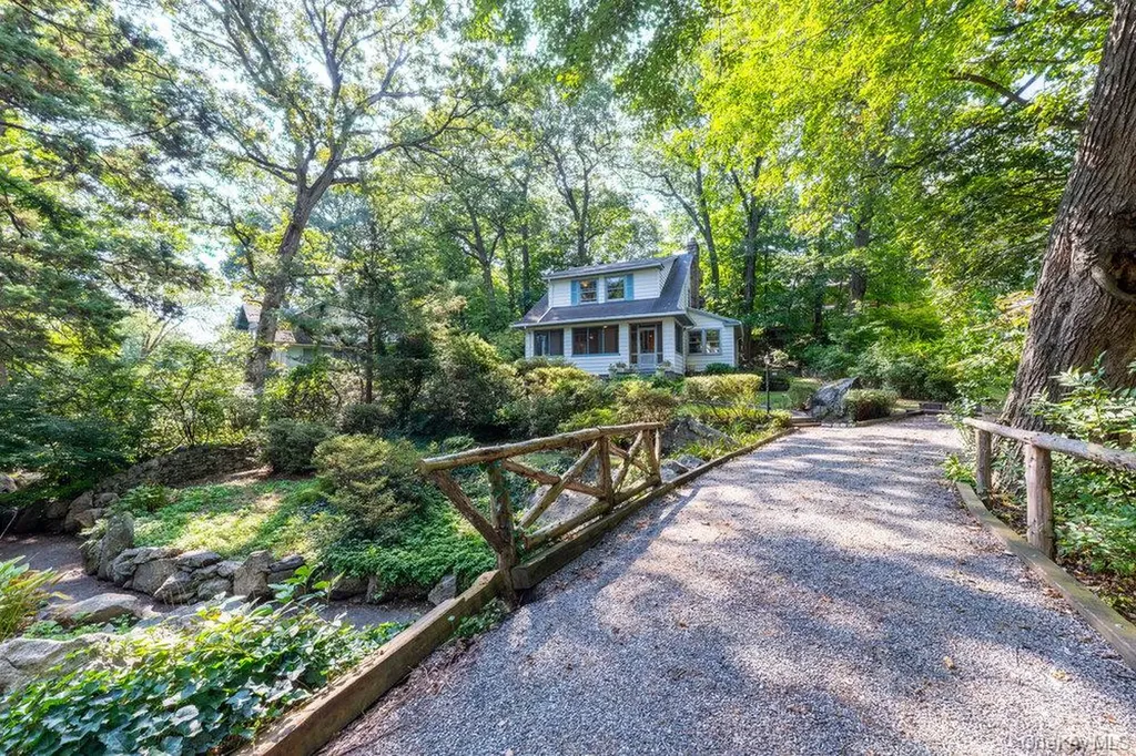 40 Pine Brook Drive Larchmont NY 10538