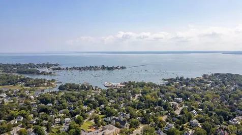 40 Pine Brook Drive Larchmont NY 10538