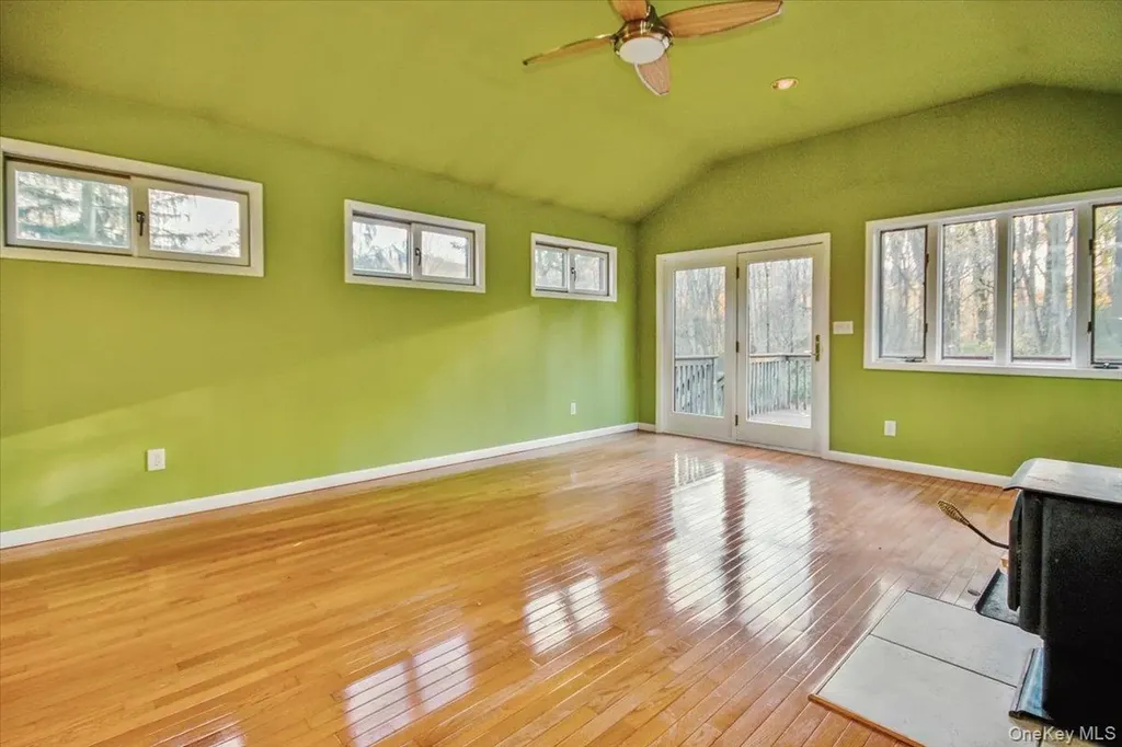 102 Old Post Road Marlboro NY 12542
