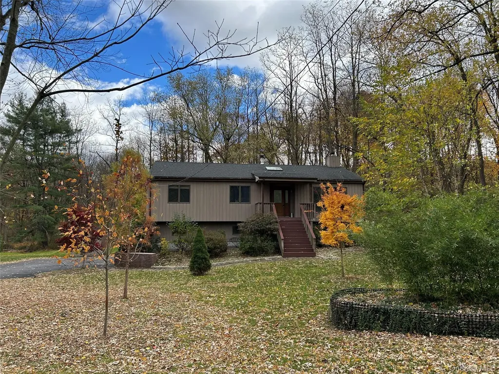 102 Old Post Road Marlboro NY 12542
