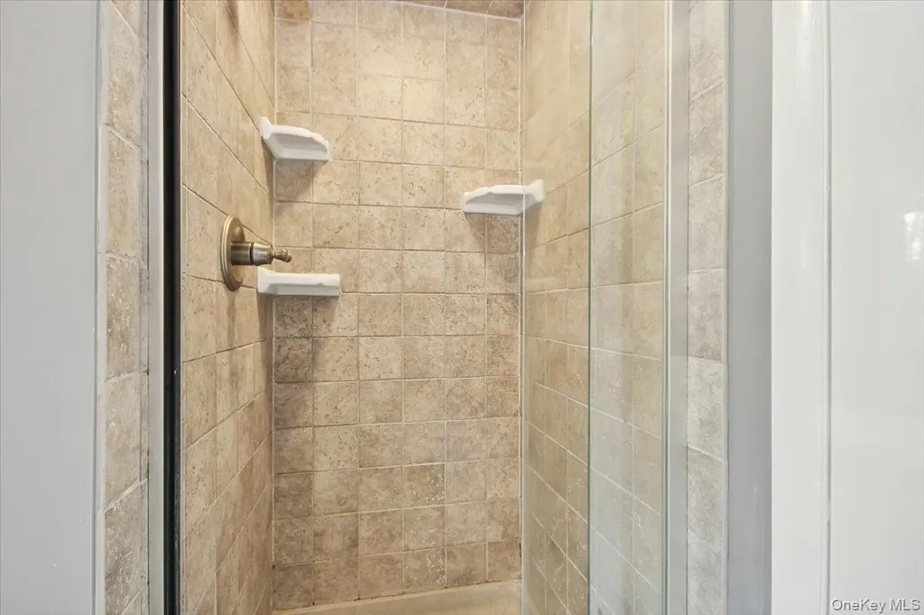 102 Old Post Road Marlboro NY 12542