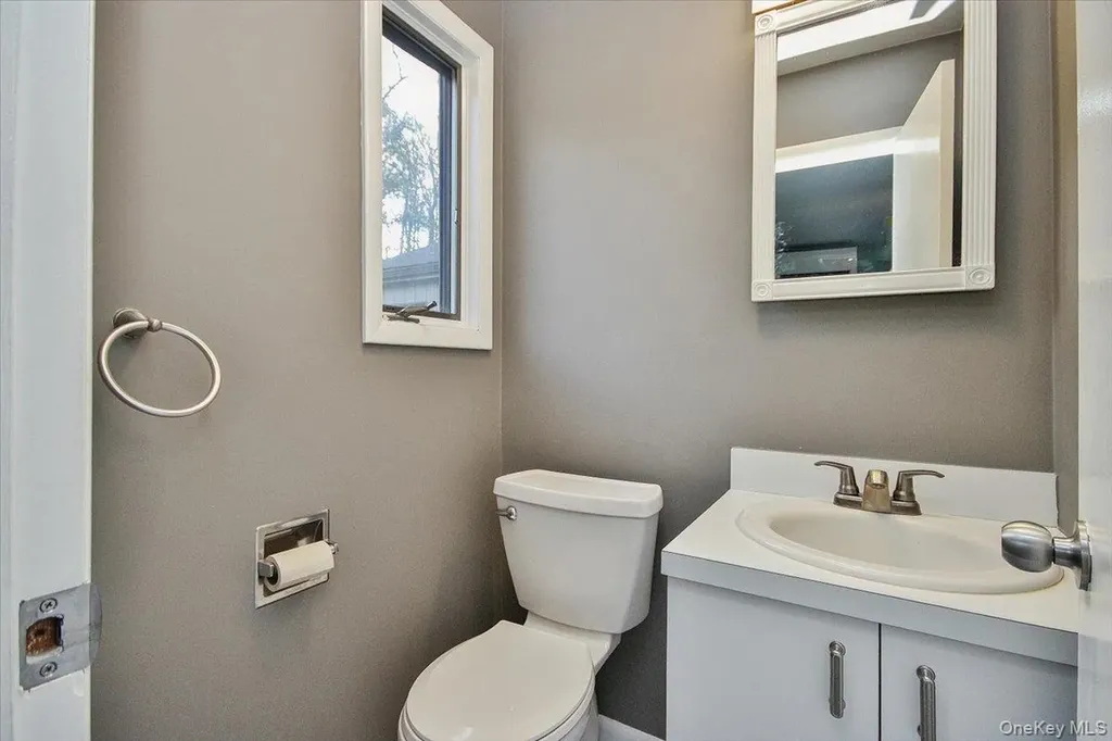 102 Old Post Road Marlboro NY 12542