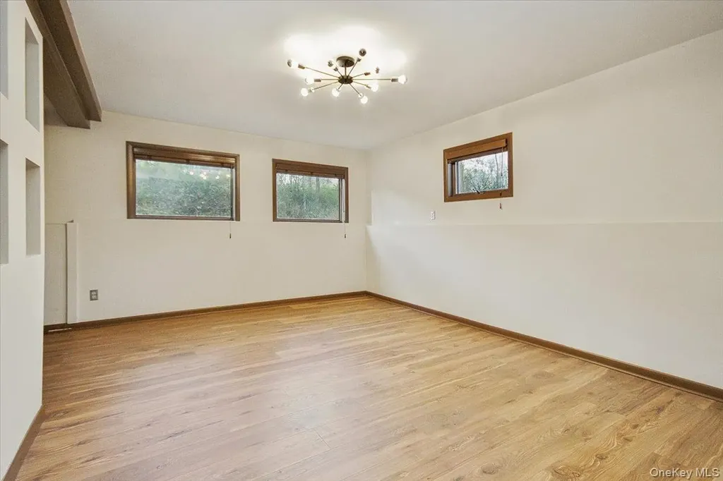 102 Old Post Road Marlboro NY 12542