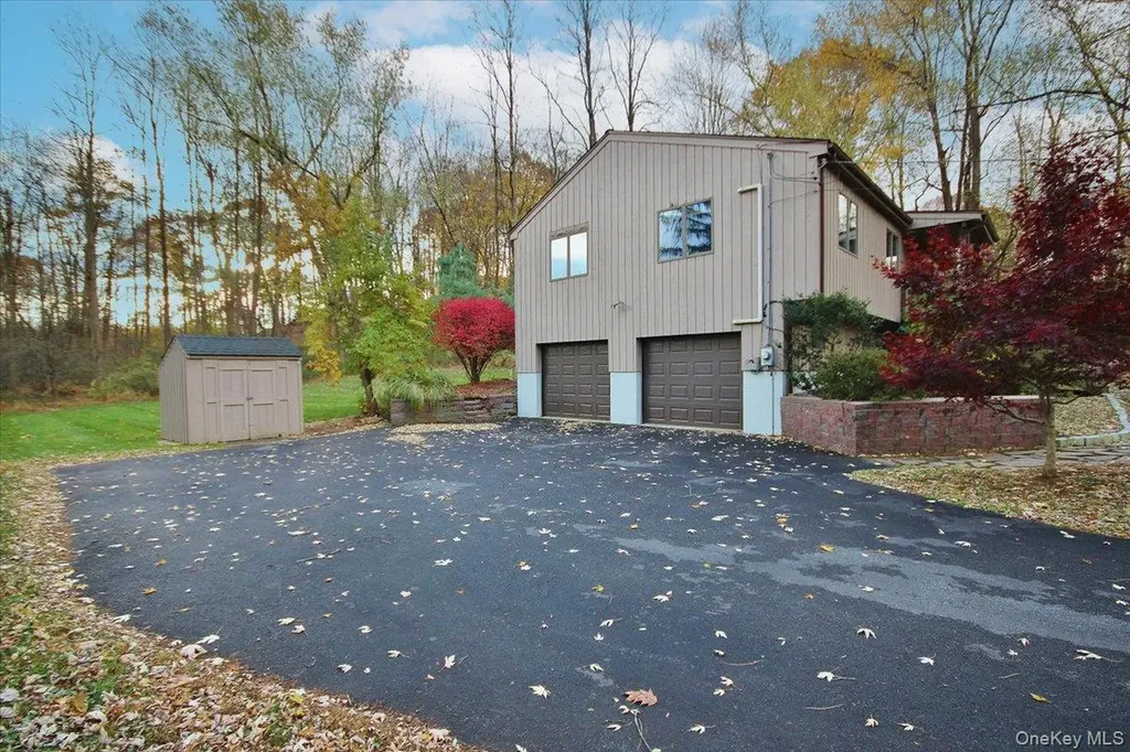 102 Old Post Road Marlboro NY 12542
