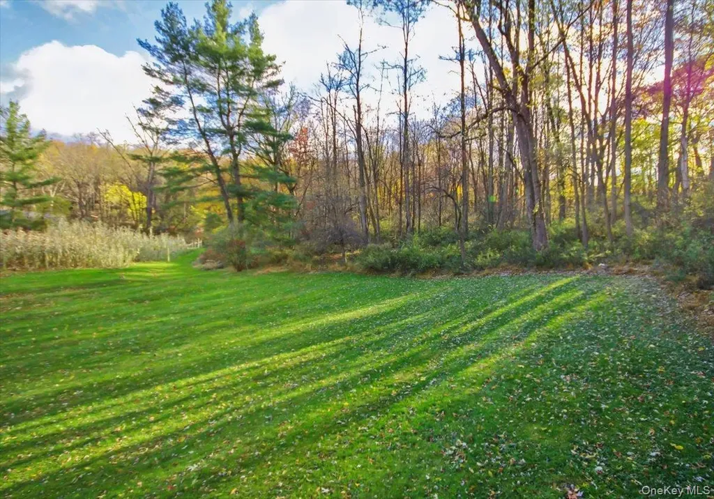 102 Old Post Road Marlboro NY 12542