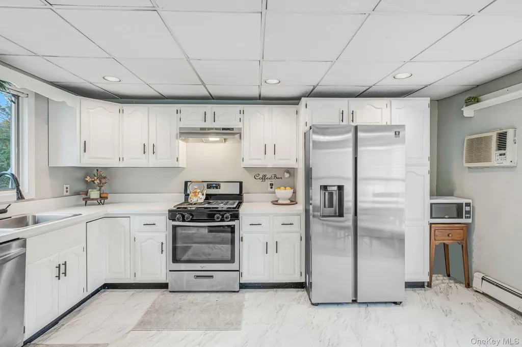 305 Terry Road Smithtown NY 11787