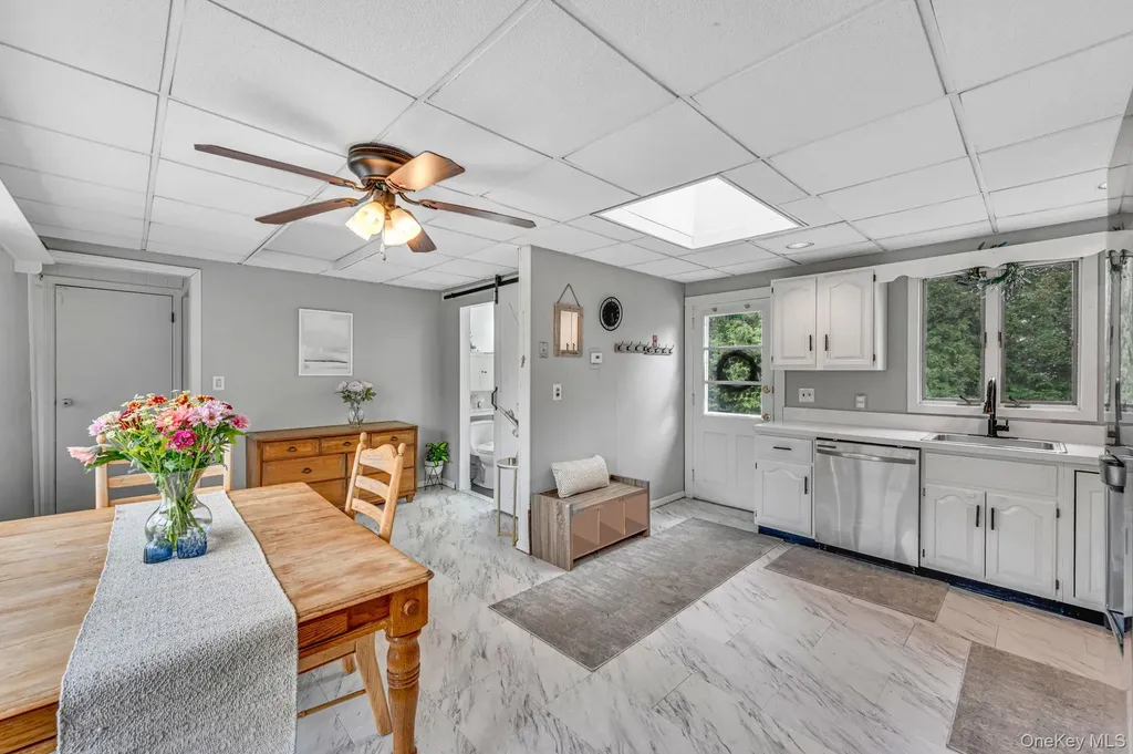 305 Terry Road Smithtown NY 11787