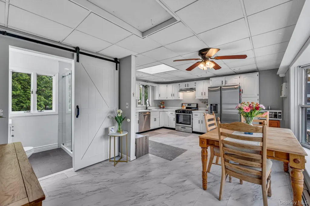 305 Terry Road Smithtown NY 11787