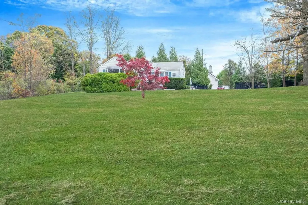 305 Terry Road Smithtown NY 11787