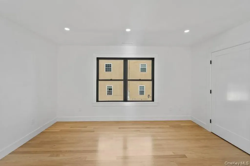 171 Windermere Drive Yonkers NY 10710