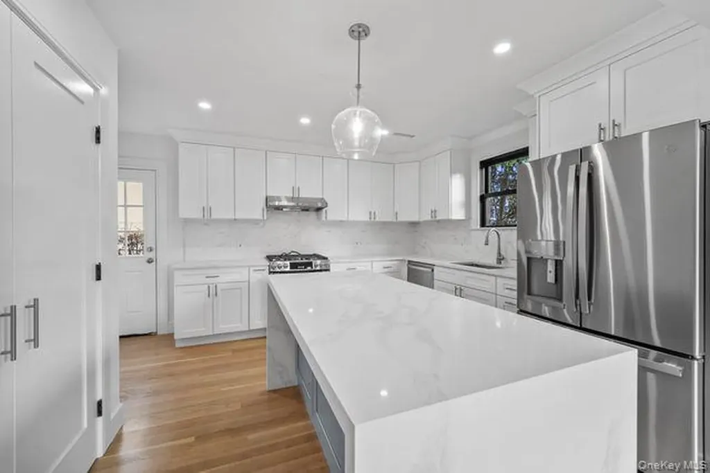 171 Windermere Drive Yonkers NY 10710