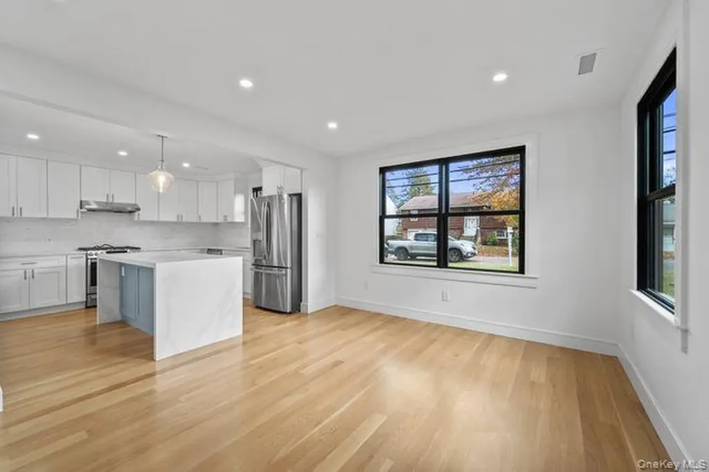 171 Windermere Drive Yonkers NY 10710