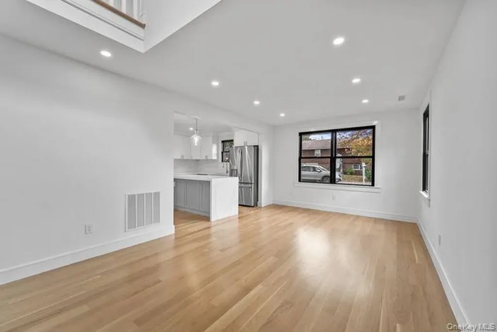 171 Windermere Drive Yonkers NY 10710