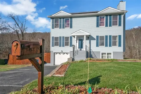 7 Kyle Court Carmel NY 10512