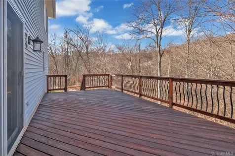 7 Kyle Court Carmel NY 10512