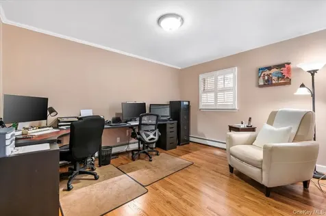 1321 Manor Lane Bay Shore NY 11706