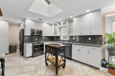 1321 Manor Lane Bay Shore NY 11706