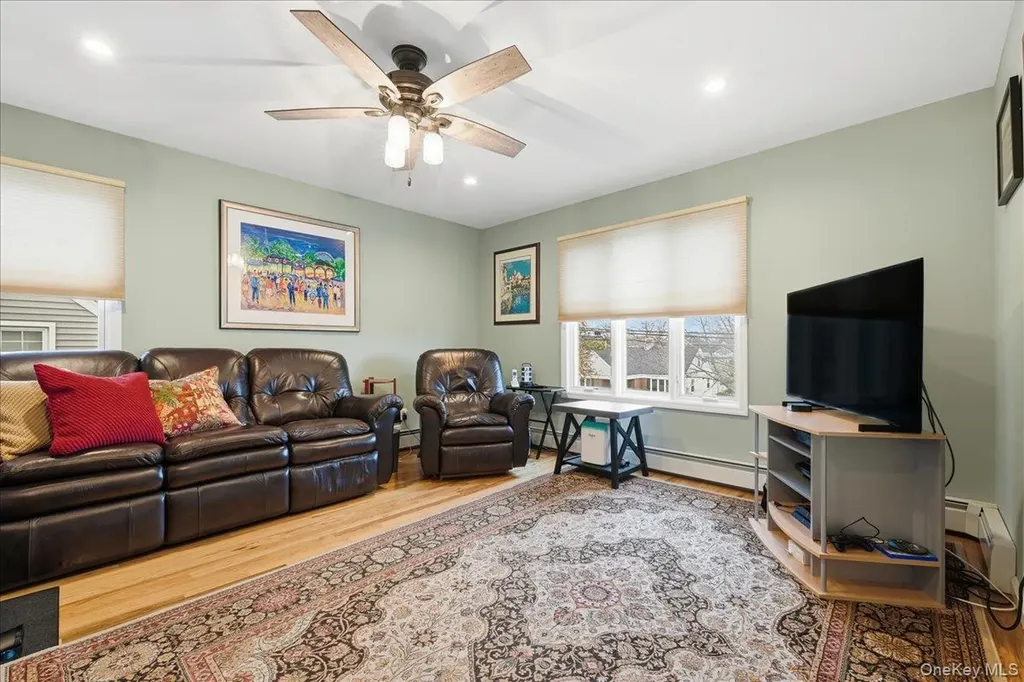 2202 Beech Street Wantagh NY 11793