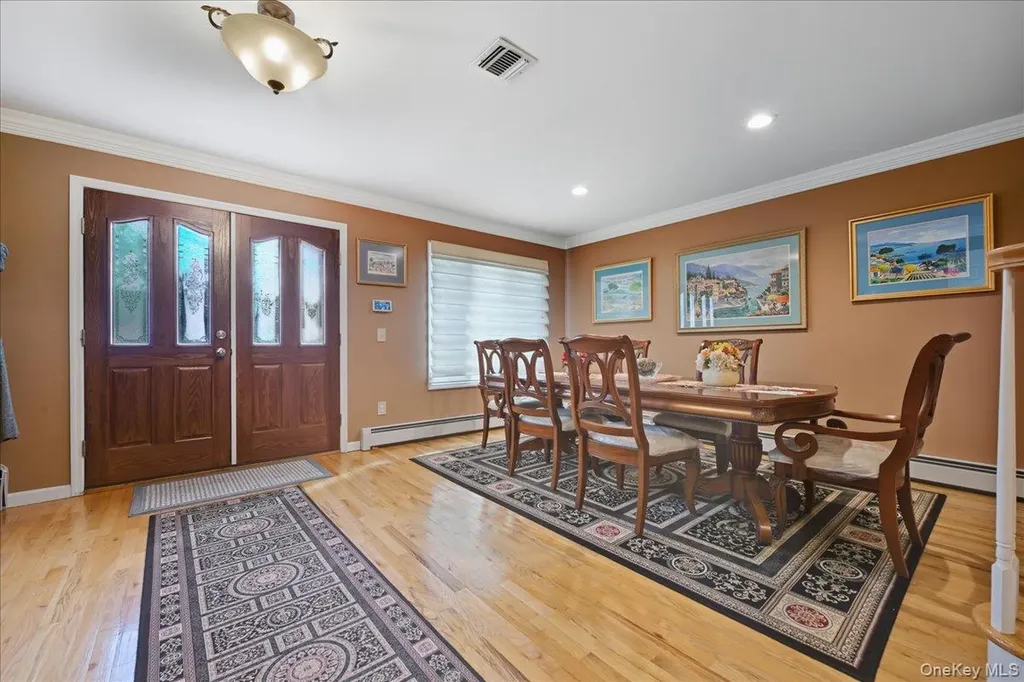 2202 Beech Street Wantagh NY 11793