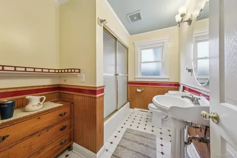 15 S Beechwood Road Bedford Hills NY 10507