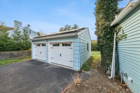 15 S Beechwood Road Bedford Hills NY 10507