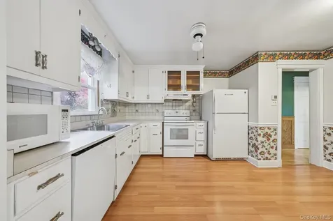 15 S Beechwood Road Bedford Hills NY 10507