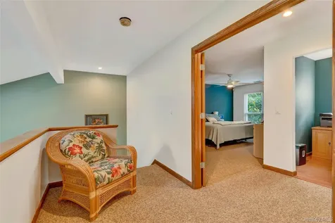 94 Hampton Vista Drive Manorville NY 11949