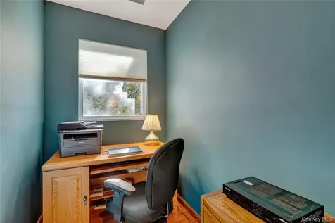 94 Hampton Vista Drive Manorville NY 11949