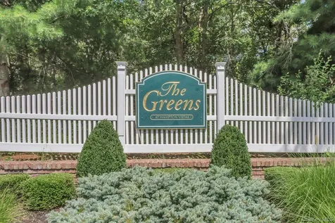 94 Hampton Vista Drive Manorville NY 11949